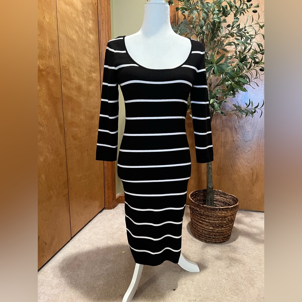 Boston Proper Women’s Knit Travel Dress XS 3/4 Sleeve Black White Stripe NWOT